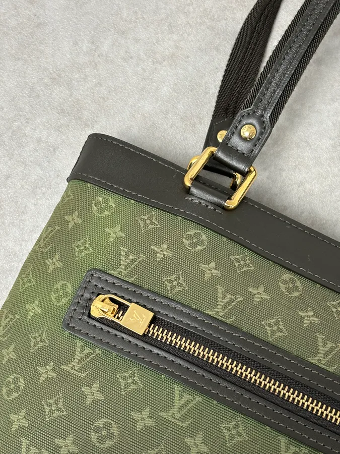 AW2006 Louis Vuitton Khaki Green Monogram Lin Tote Bag - Image 8