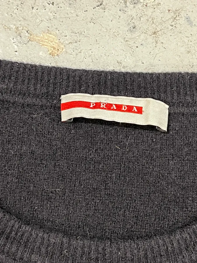 AW2006 Prada Grey & Black Wool Sweater - Image 9