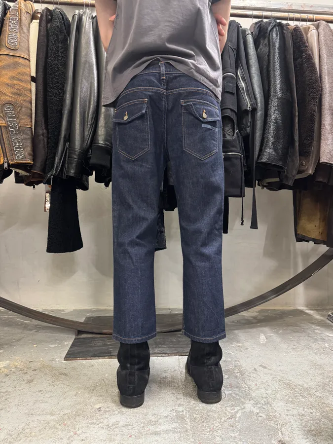 AW2006 Prada Large Cozy Brut Denim Short Jeans - Image 4