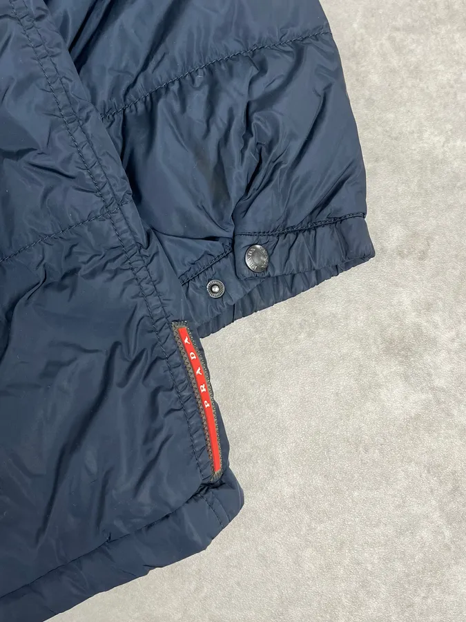 AW2006 Prada Navy Fur Collar Heavy Puffer Jacket - Image 10