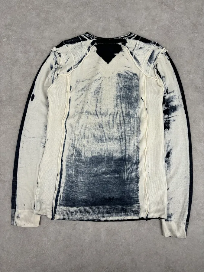 AW2007 Cavalli Navy & White Overprint Two Tone V Neck Sweater - Image 4