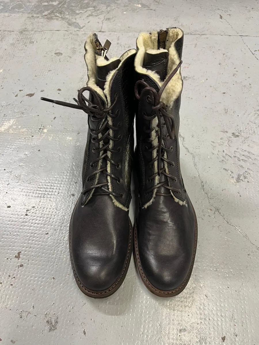 AW2008 Dolce & Gabbana Black Shearling Leather Combat Boots - Image 2