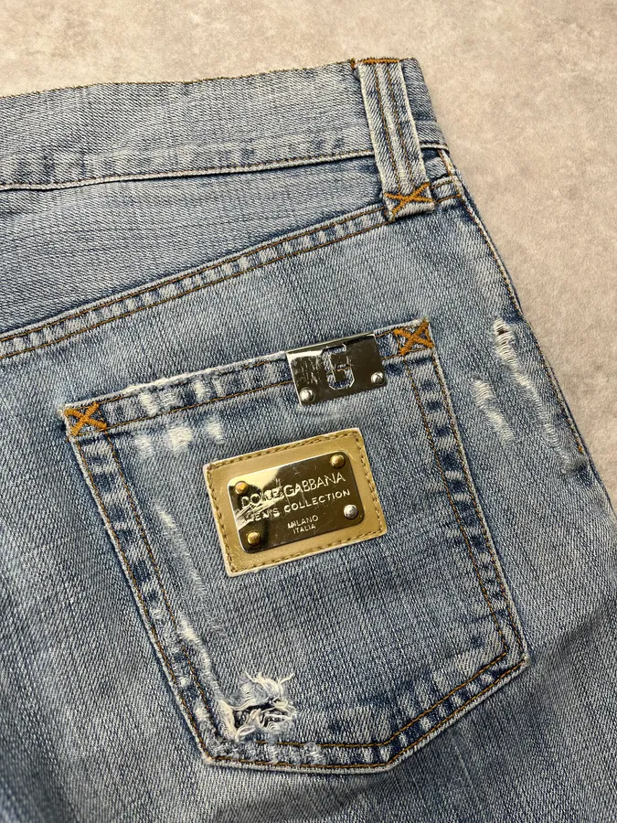 AW2008 Dolce & Gabbana Contrast Back Pocket Light Blue Denim Jeans - Image 11