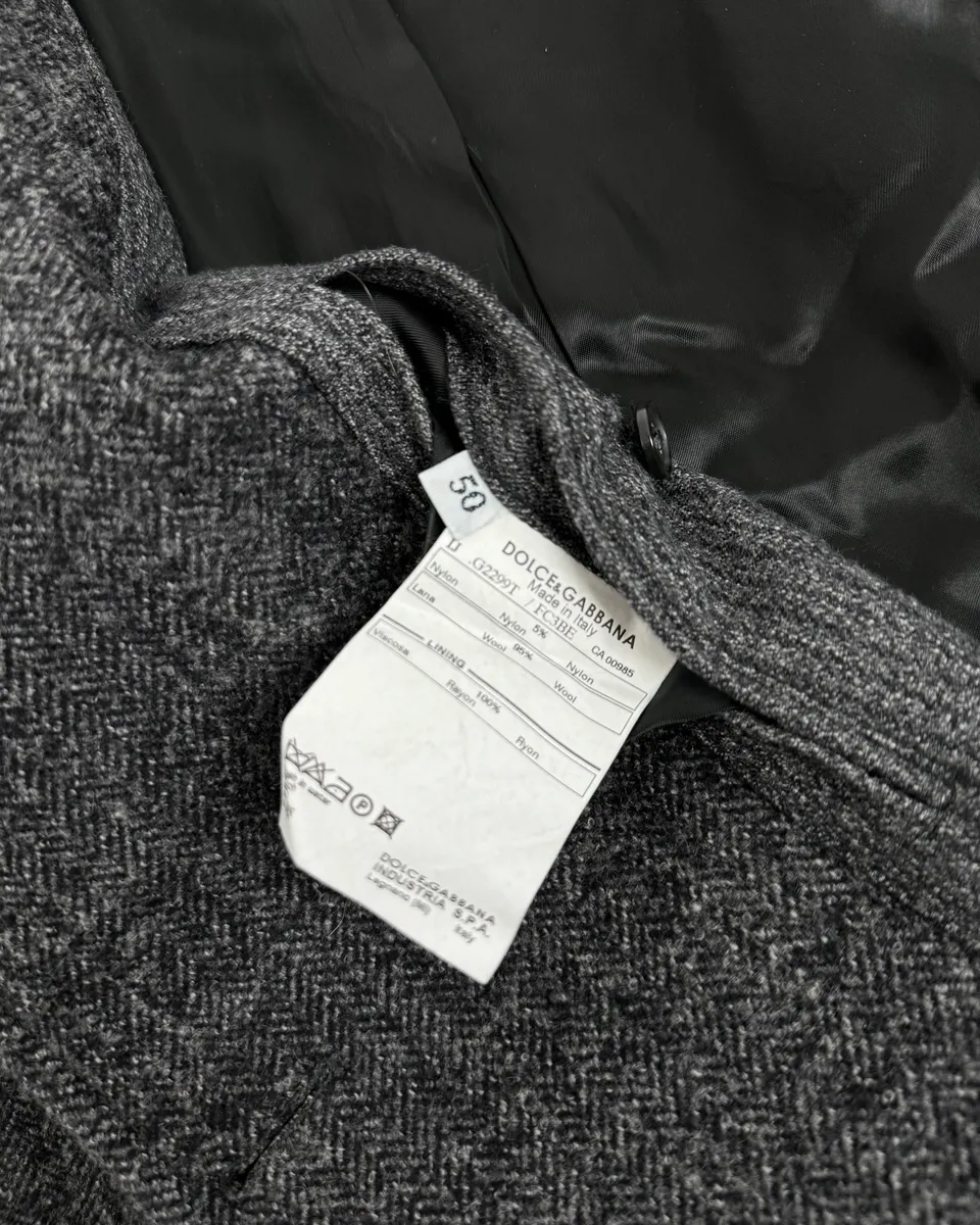 AW2008 Dolce & Gabbana Grey Wool Buttoned Coat - Image 10