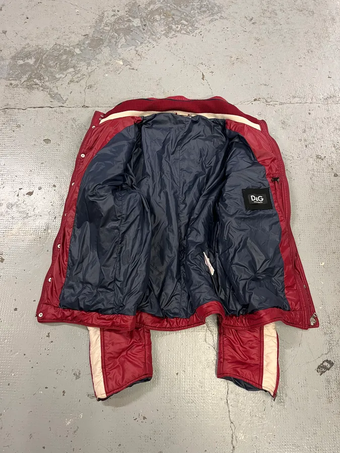AW2008 Dolce & Gabbana Ski Retractable Hood Red Puffer Jacket - Image 9