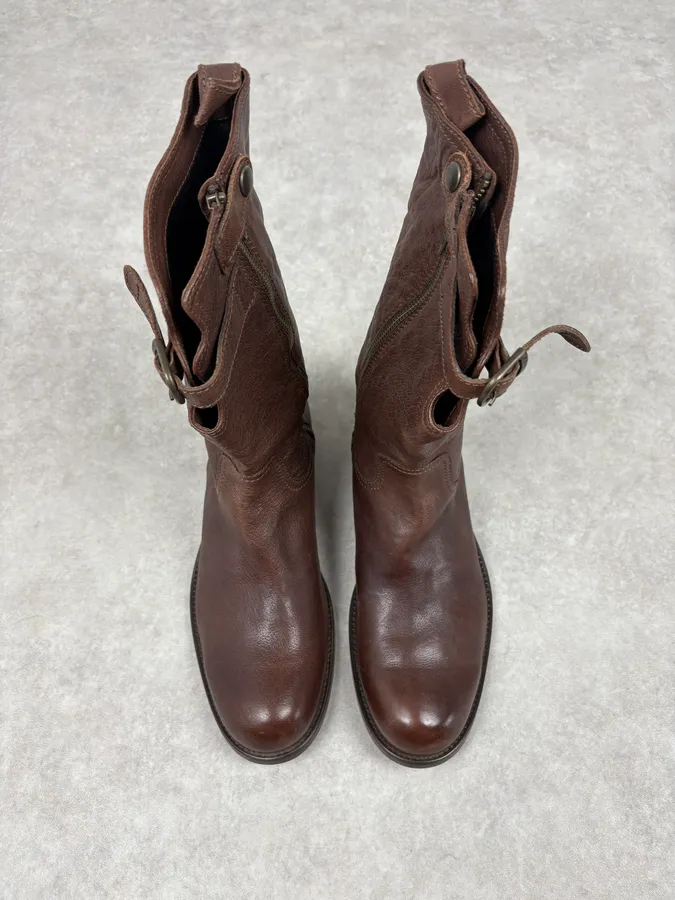 AW2008 Dsquared2 Brown Ankle Leather Western Boots - Image 2