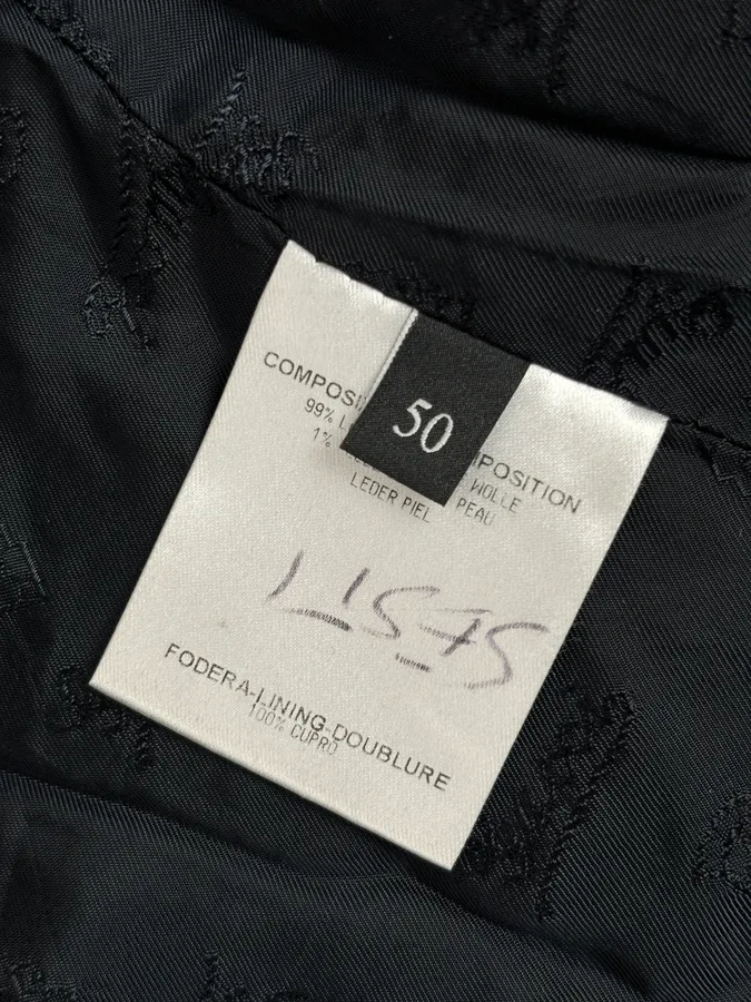 AW2008 Gucci Black Wool Buttoned Premium Jacket by Frida Giannini - Image 13