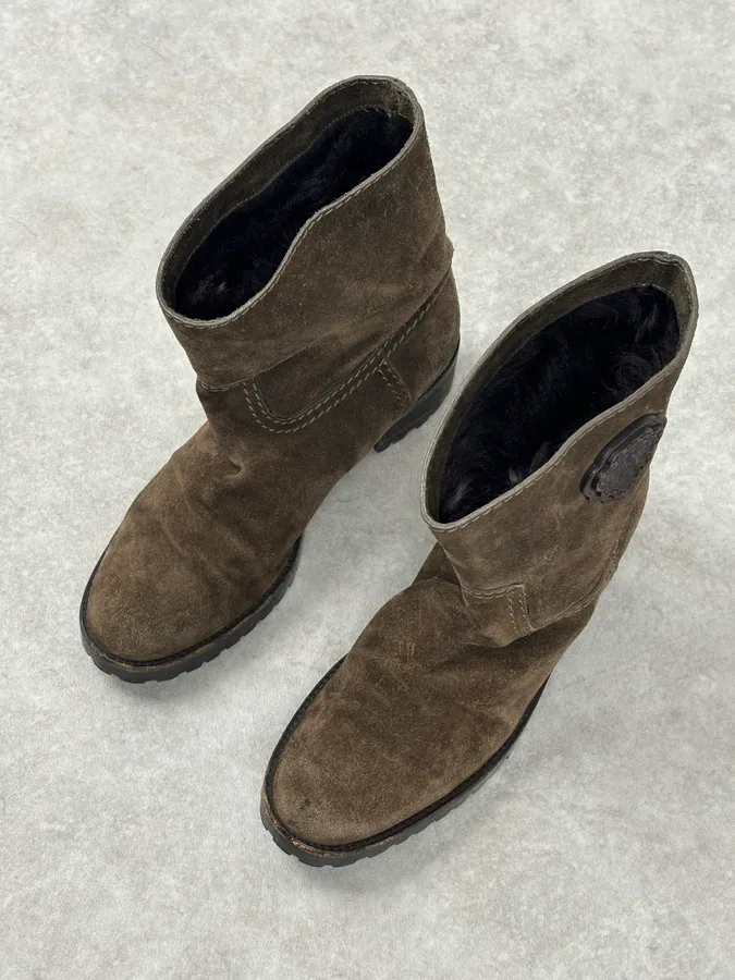 AW2008 Gucci Brown Suede Ankle Boots by Frida Giannini - Image 4