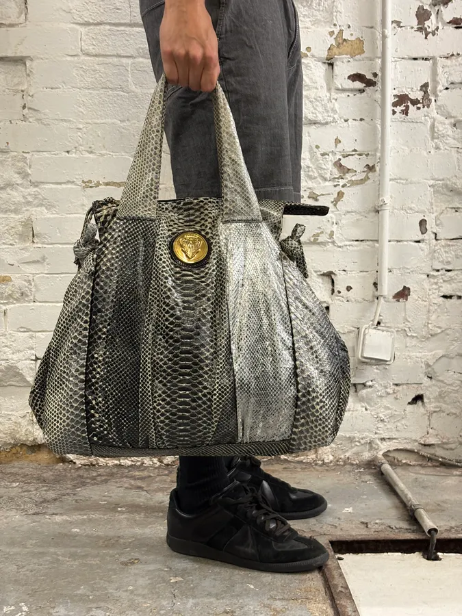 AW2009 Gucci Black & Silver Python Leather Tote Bag - Image 2