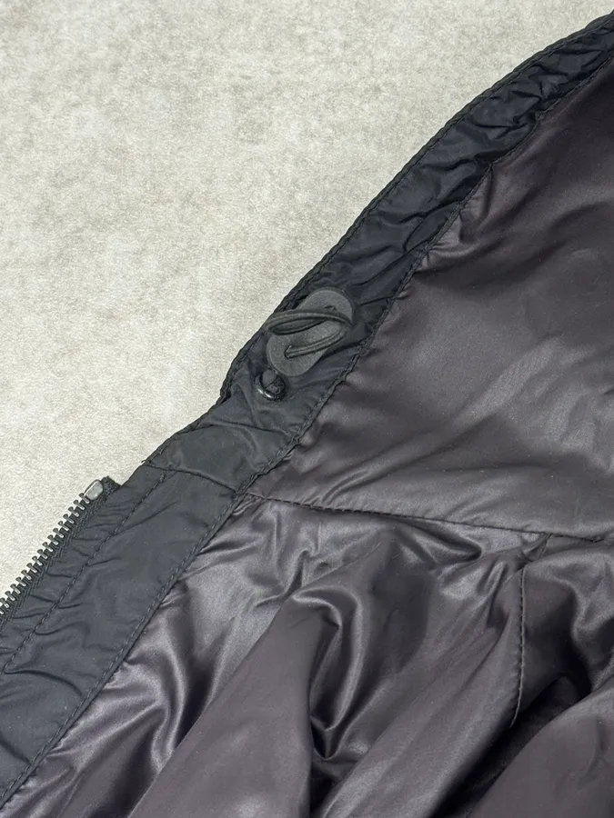 AW2009 Prada Black Nylon Light Hooded Windbreaker Jacket - Image 9