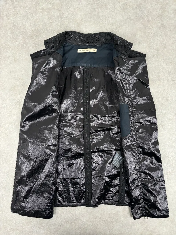 AW2010 Balenciaga Black Embroidered Vest - Image 7