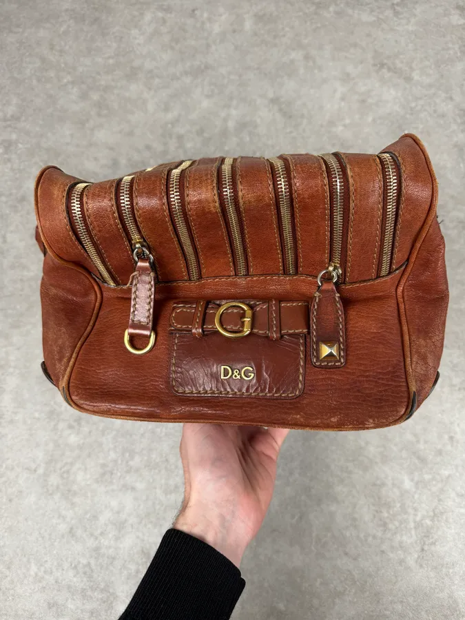 AW2010 Dolce & Gabbana Brown Multi Zip Leather Lily Bag - Image 10