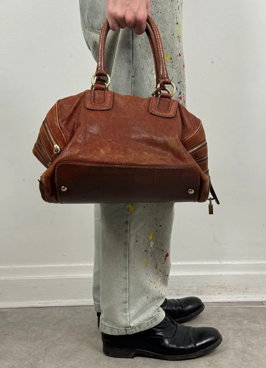 AW2010 Dolce & Gabbana Brown Multi Zip Leather Lily Bag - Image 2