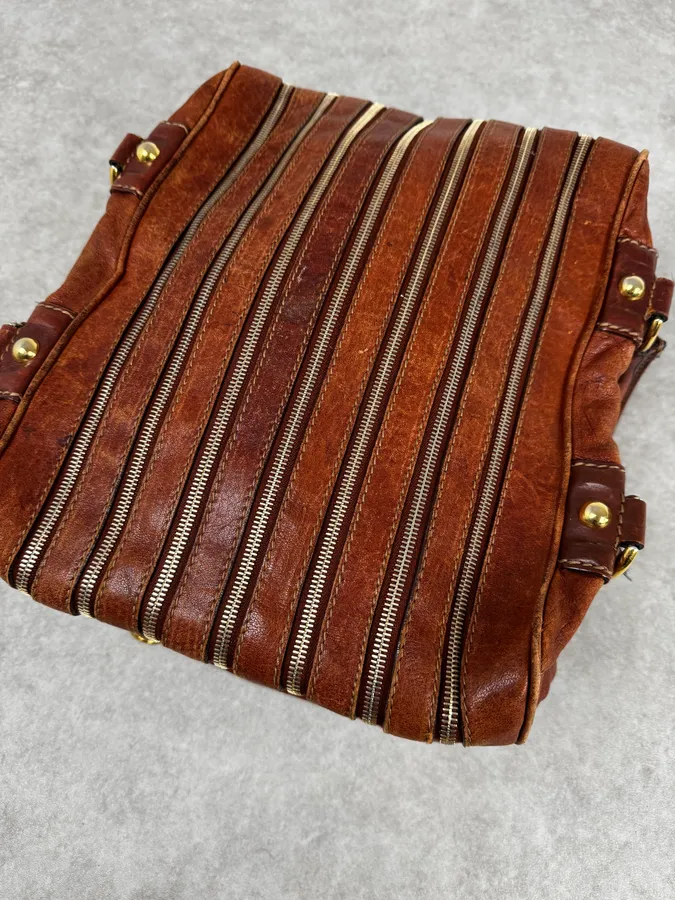 AW2010 Dolce & Gabbana Brown Multi Zip Leather Lily Bag - Image 6