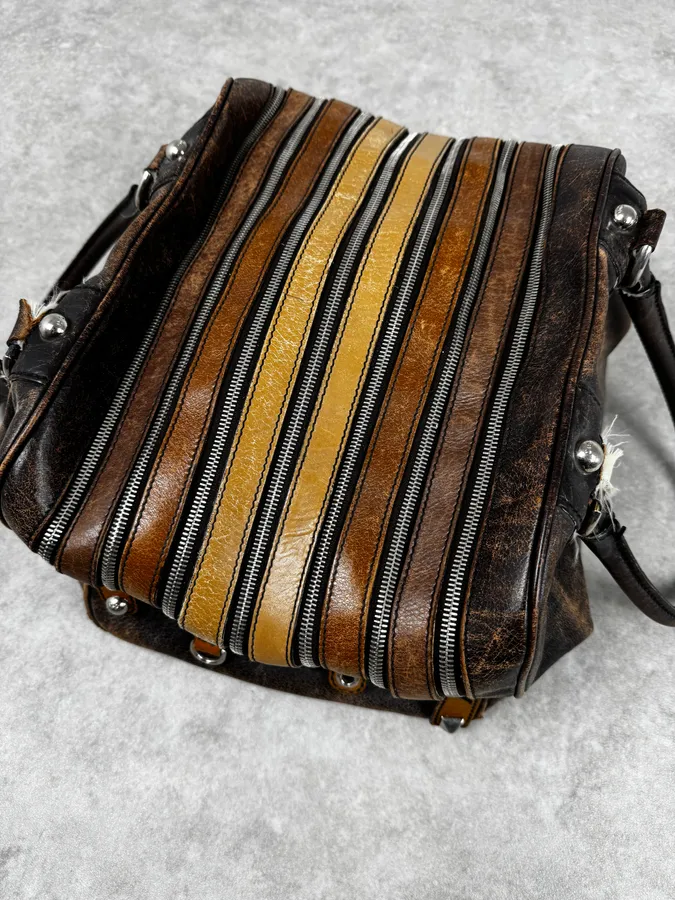 AW2010 Dolce & Gabbana Brown Multi Zip Lily Bag - Image 5