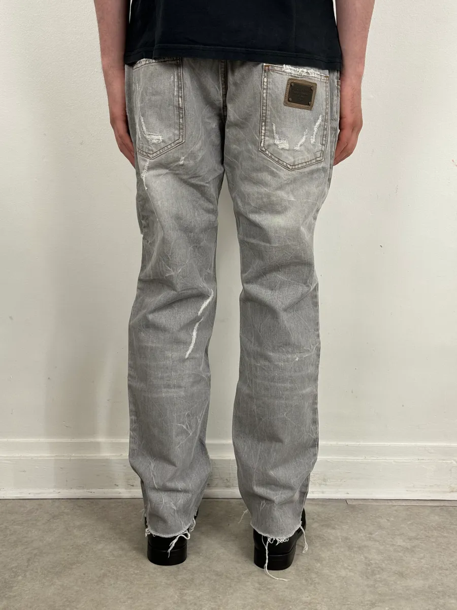 AW2010 Dolce & Gabbana Distressed Grey Denim Jeans - Image 3