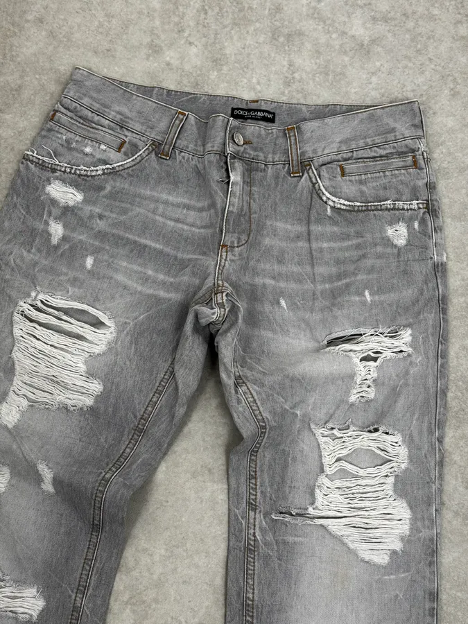 AW2010 Dolce & Gabbana Distressed Grey Denim Jeans - Image 6
