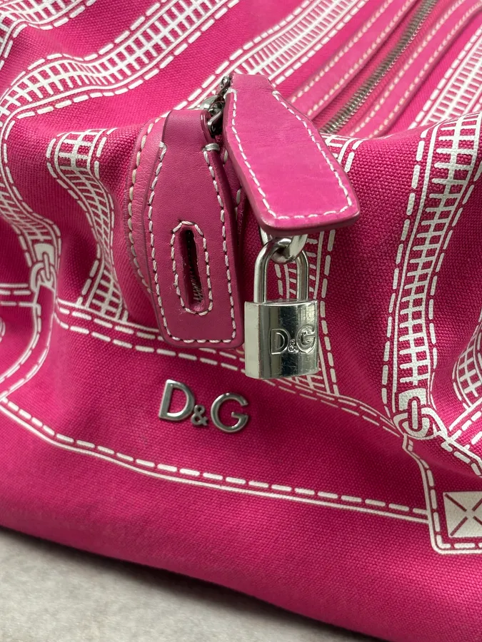 AW2010 Dolce & Gabbana Fuchsia Pink Canvas Trompe Loeil Zip Bag - Image 12