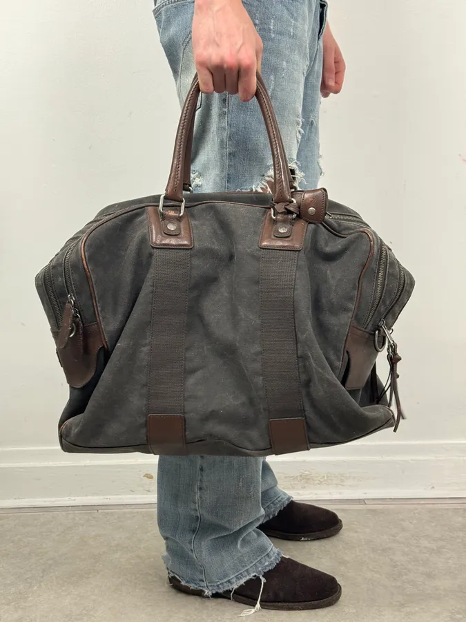 AW2010 Dolce & Gabbana Grey Canvas & Leather Lily Zip Bag - Image 3