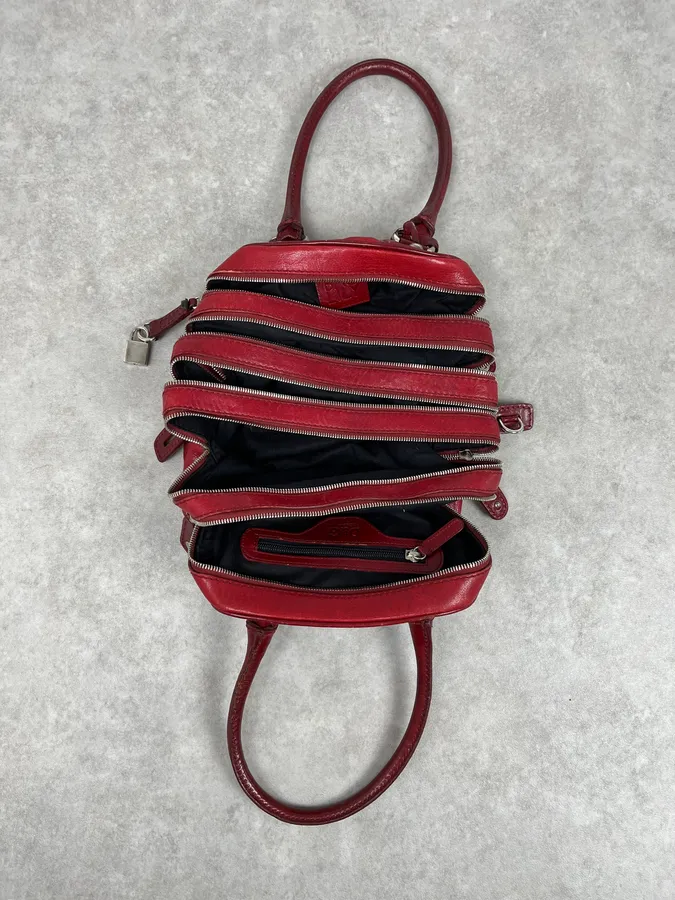 AW2010 Dolce & Gabbana Red Leather Multi-Zip Lily Bag - Image 5
