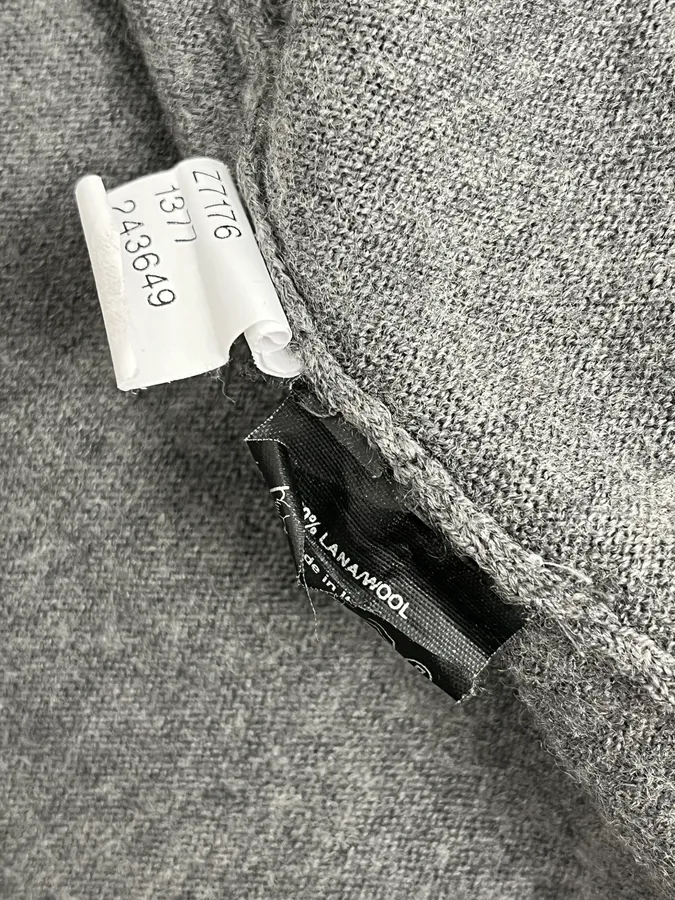 AW2010 Gucci Dark Grey Wool Embroidered Logo Zip-up Sweater - Image 11