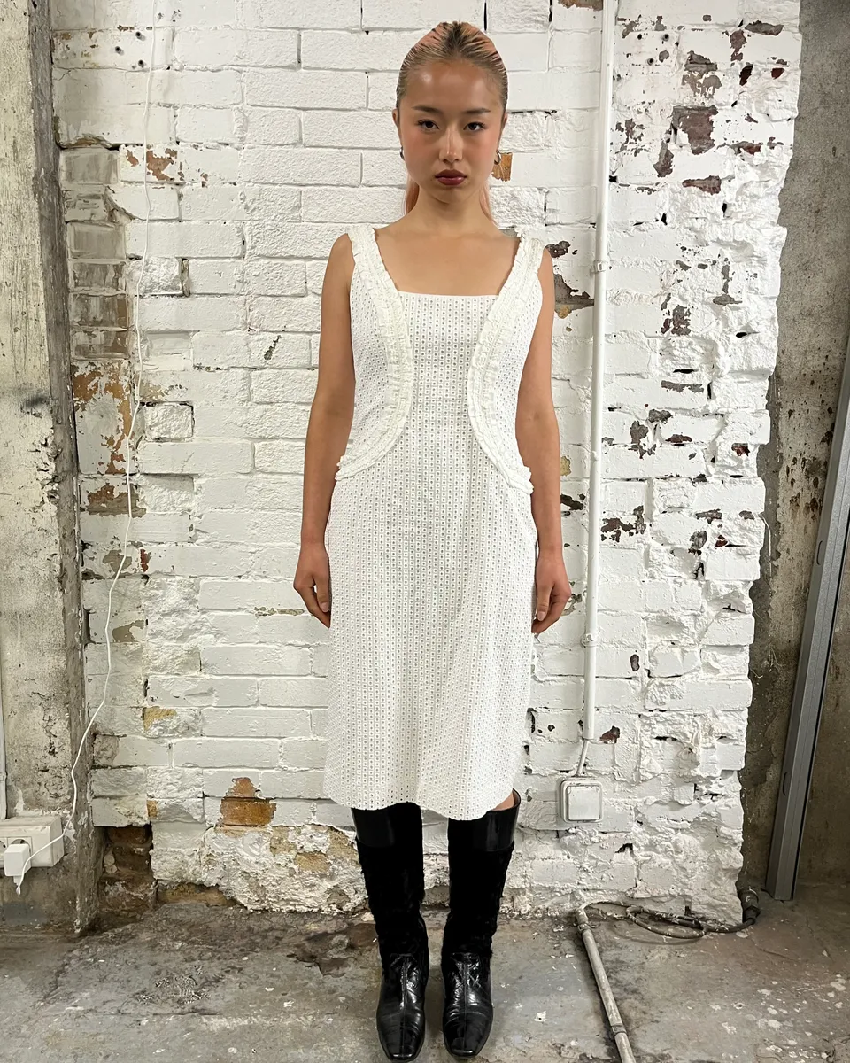AW2011 Alexander McQueen Cream Knit Ruffle Trim Sheath Dress - Image 2
