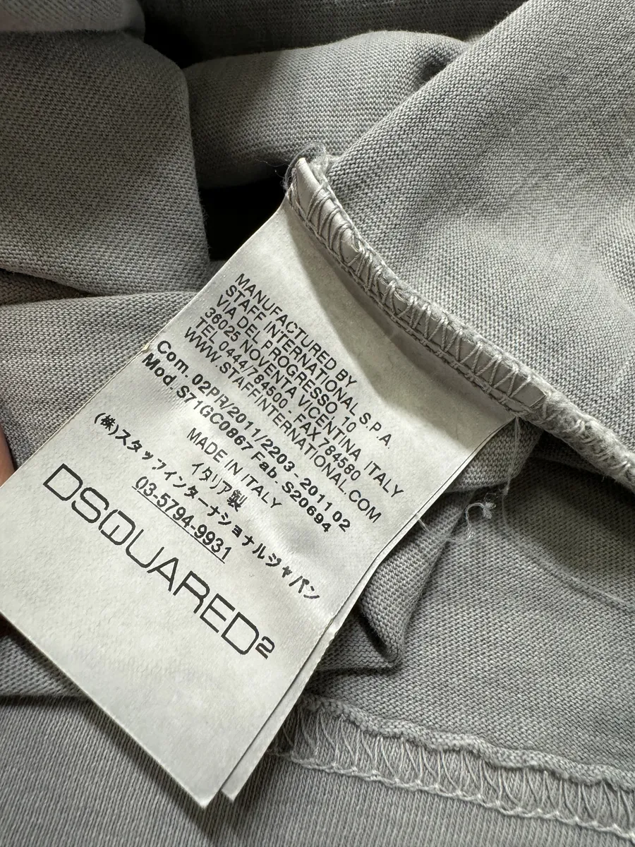 AW2011 Dsquared2 Calligraphy Grey T-Shirt - Image 6