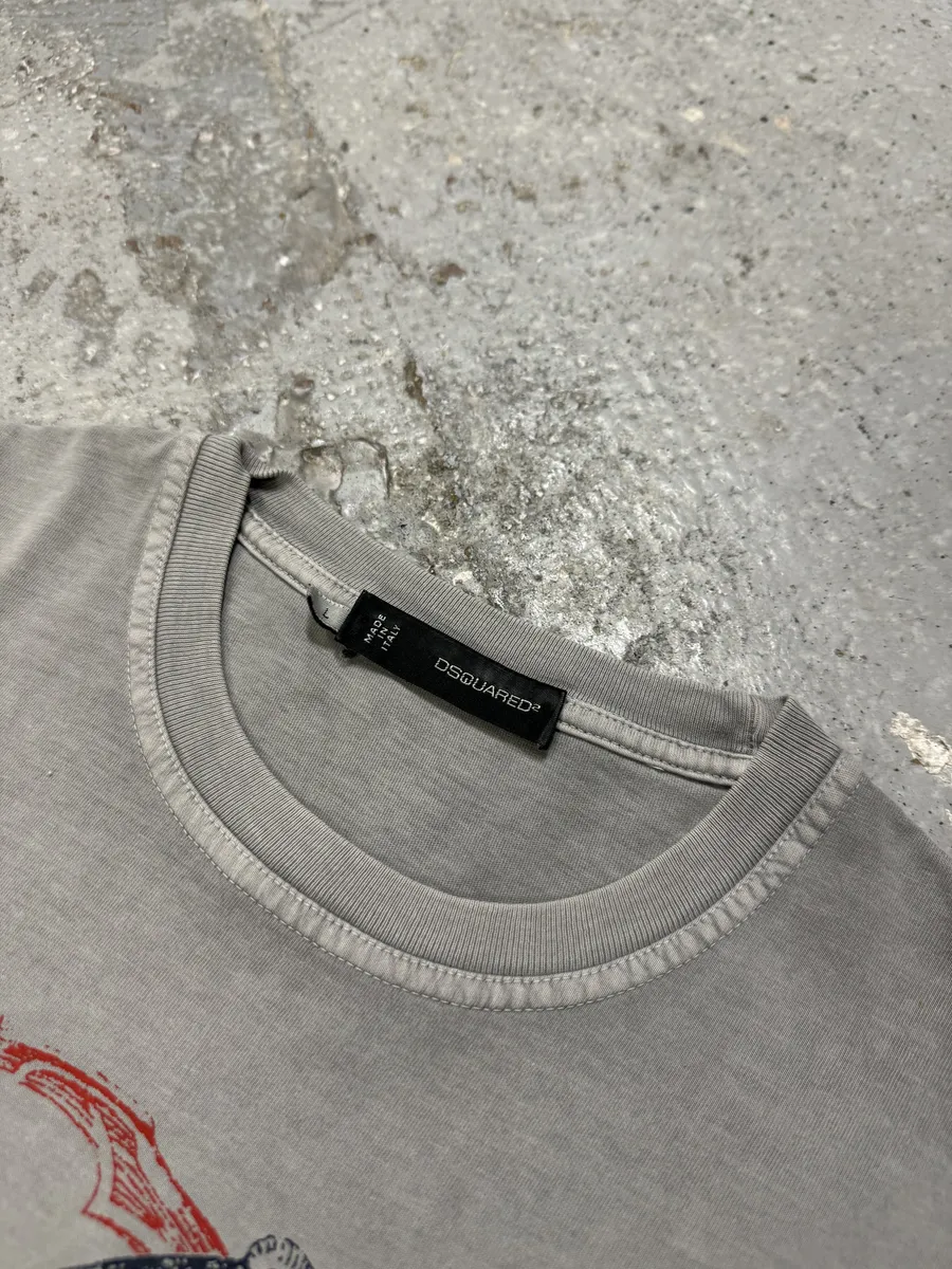 AW2011 Dsquared2 Calligraphy Grey T-Shirt - Image 8