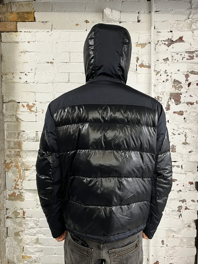 AW2011 Gucci Black & Navy Hooded Puffer Jacket - Image 3