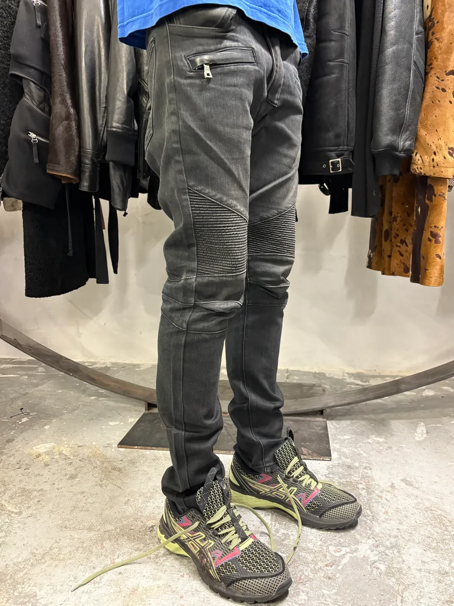 AW2012 Balmain Black Faded Denim Jeans - Image 4