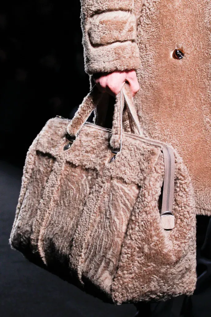 AW2012 Maison Margiela Beige Shearling Fur Crossbody Bag - Image 2