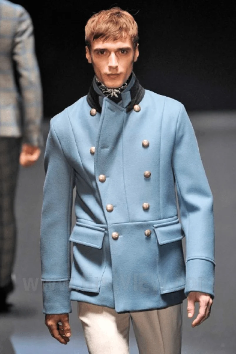AW2013 Gucci Black Buttoned Classy Wool Officer Coat - Image 3