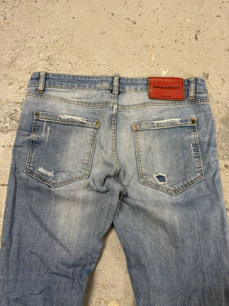 AW2014 DSquared2 Blue Distressed Patchwork Slim Denim Jeans - Image 7