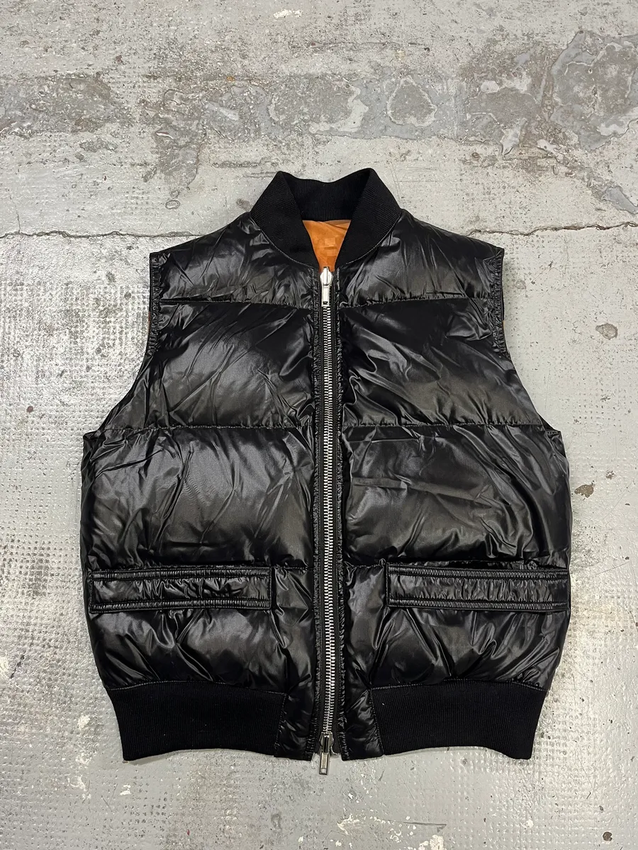 AW2014 Givenchy Madonna Reversible Black Puffer Vest Jacket - Image 3