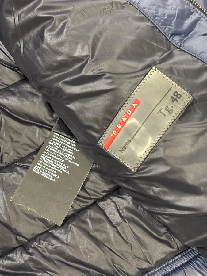 AW2014 Prada Navy Nylon Quilted Puffer Jacket - Image 11