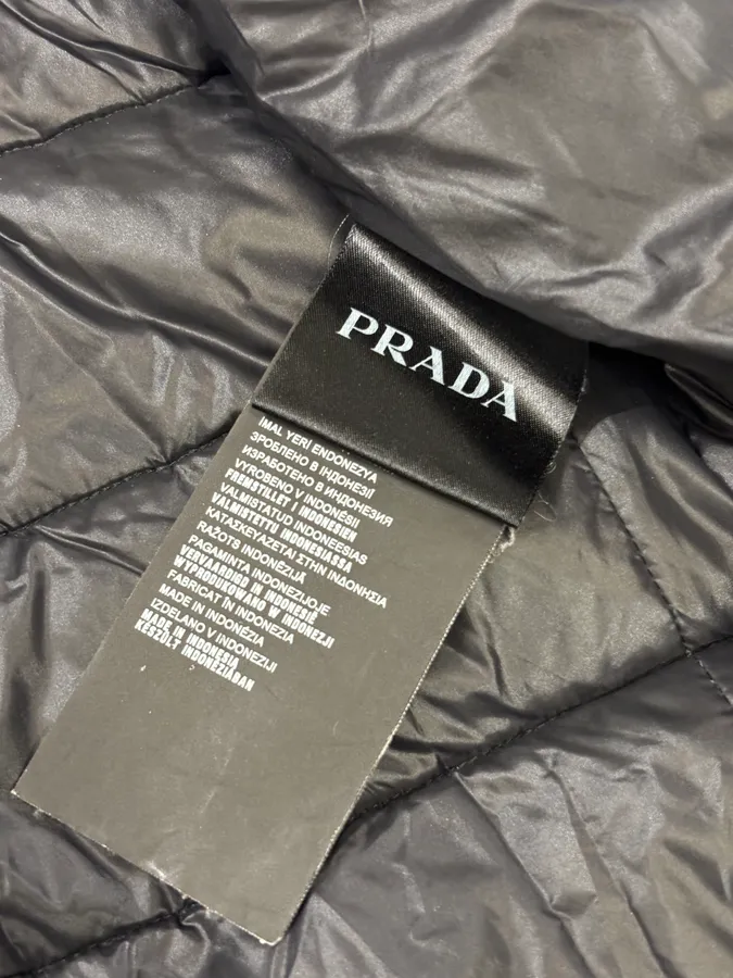 AW2014 Prada Navy Nylon Quilted Puffer Jacket - Image 12