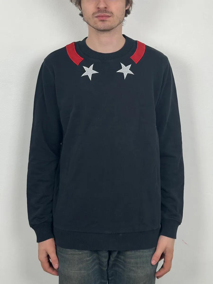 AW2015 Givenchy Black Stars Crewneck Sweater by Riccardo Tisci - Image 2