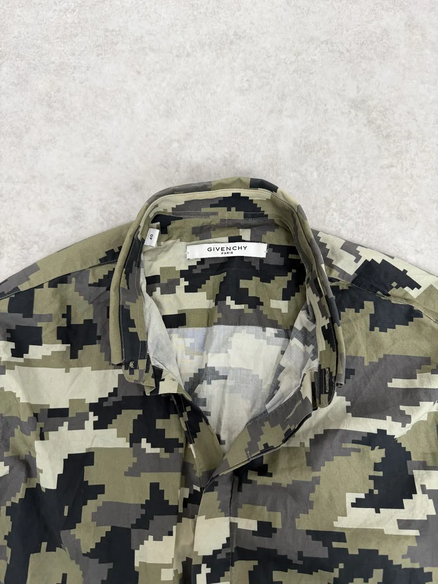 AW2015 Givenchy Camo Green Shirt by Riccardo Tisci - Image 12