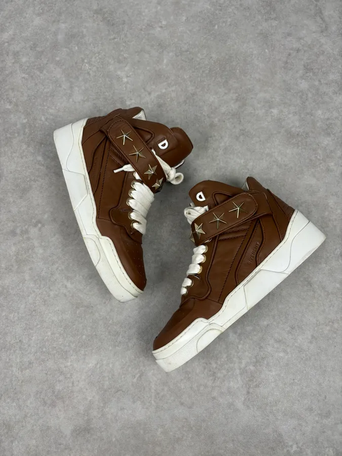 AW2015 Givenchy Tyson Brown Leather Star High Sneakers by Riccardo Tisci - Image 6