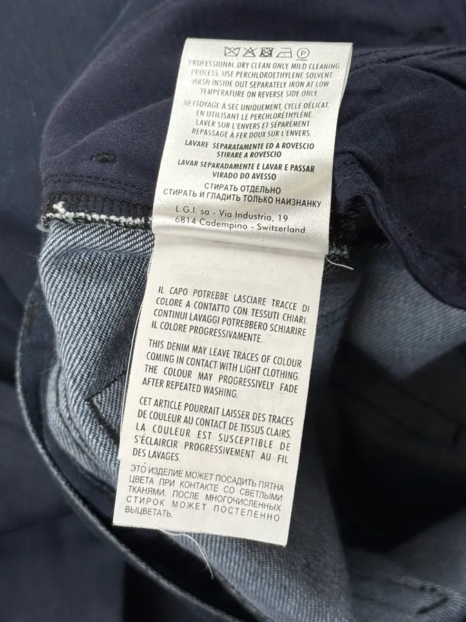 AW2015 Gucci Navy Waxed Denim Jeans - Image 12