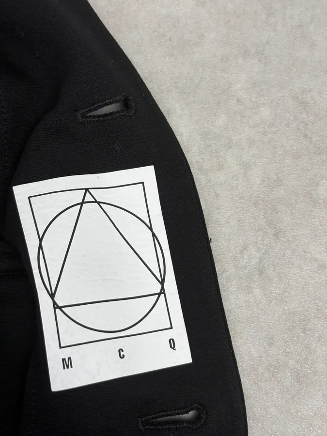 AW2016 Alexander McQueen Black Buttoned Minimalist Jacket - Image 9