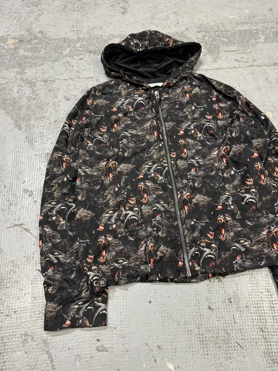 AW2016 Givenchy Black Monkeys Jacket by Riccardo Tisci - Image 5