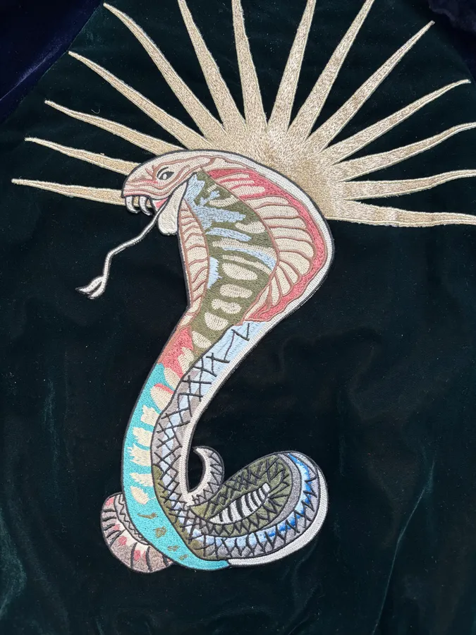 AW2017 Gucci Navy Velvet Embroidered Cobra Floral Bomber Jacket - Image 10