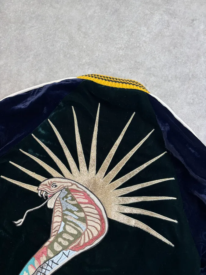 AW2017 Gucci Navy Velvet Embroidered Cobra Floral Bomber Jacket - Image 6