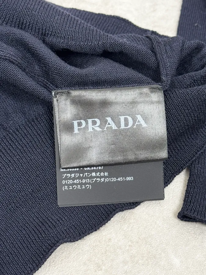 AW2018 Prada Navy Wool Classic Sweater - Image 8