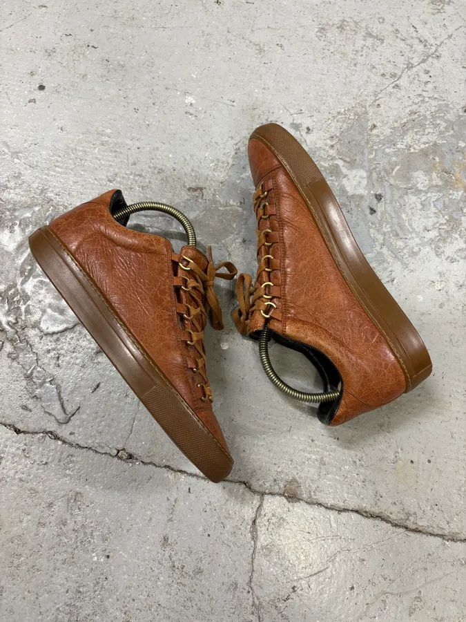 Balenciaga Arena Brown Low Leather Sneakers - Image 6