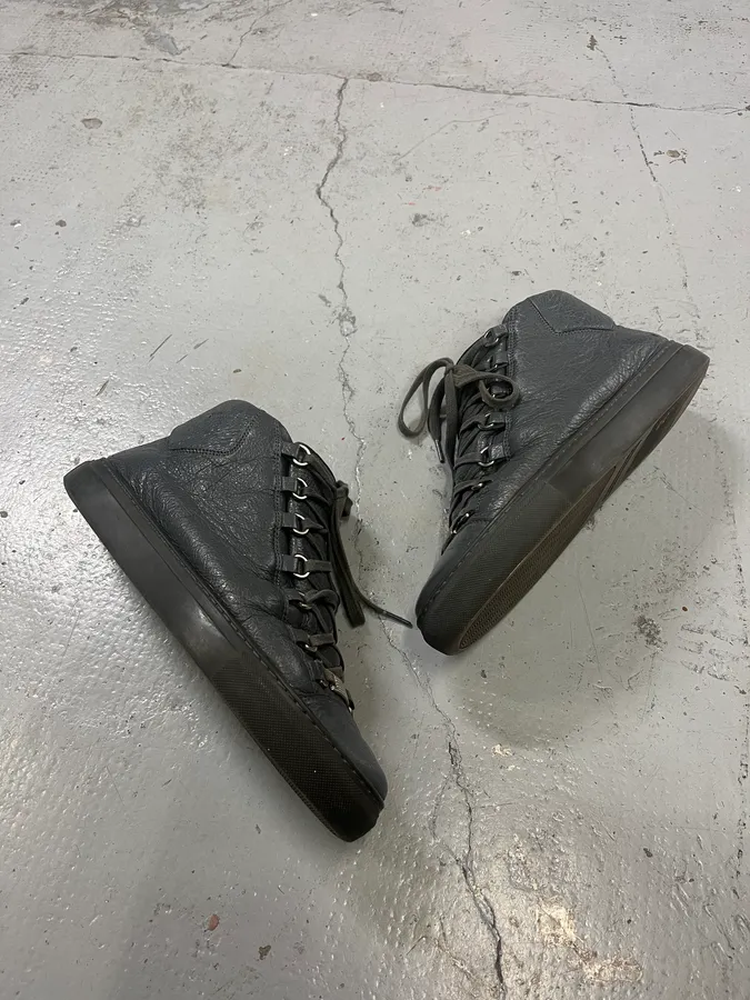 Balenciaga Arena Grey High Sneakers - Image 3