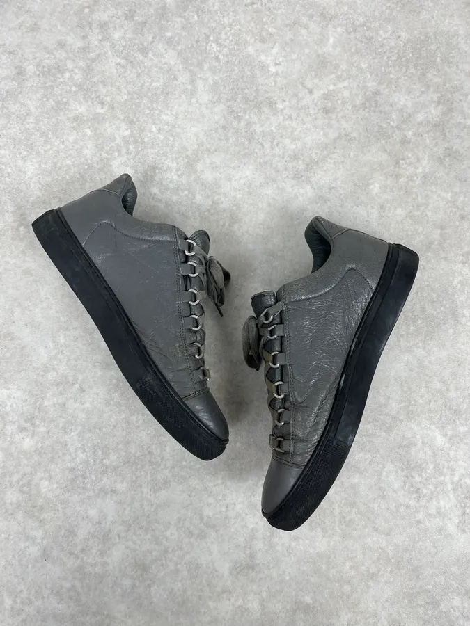 Balenciaga Arena Grey Low Leather Sneakers - Image 5