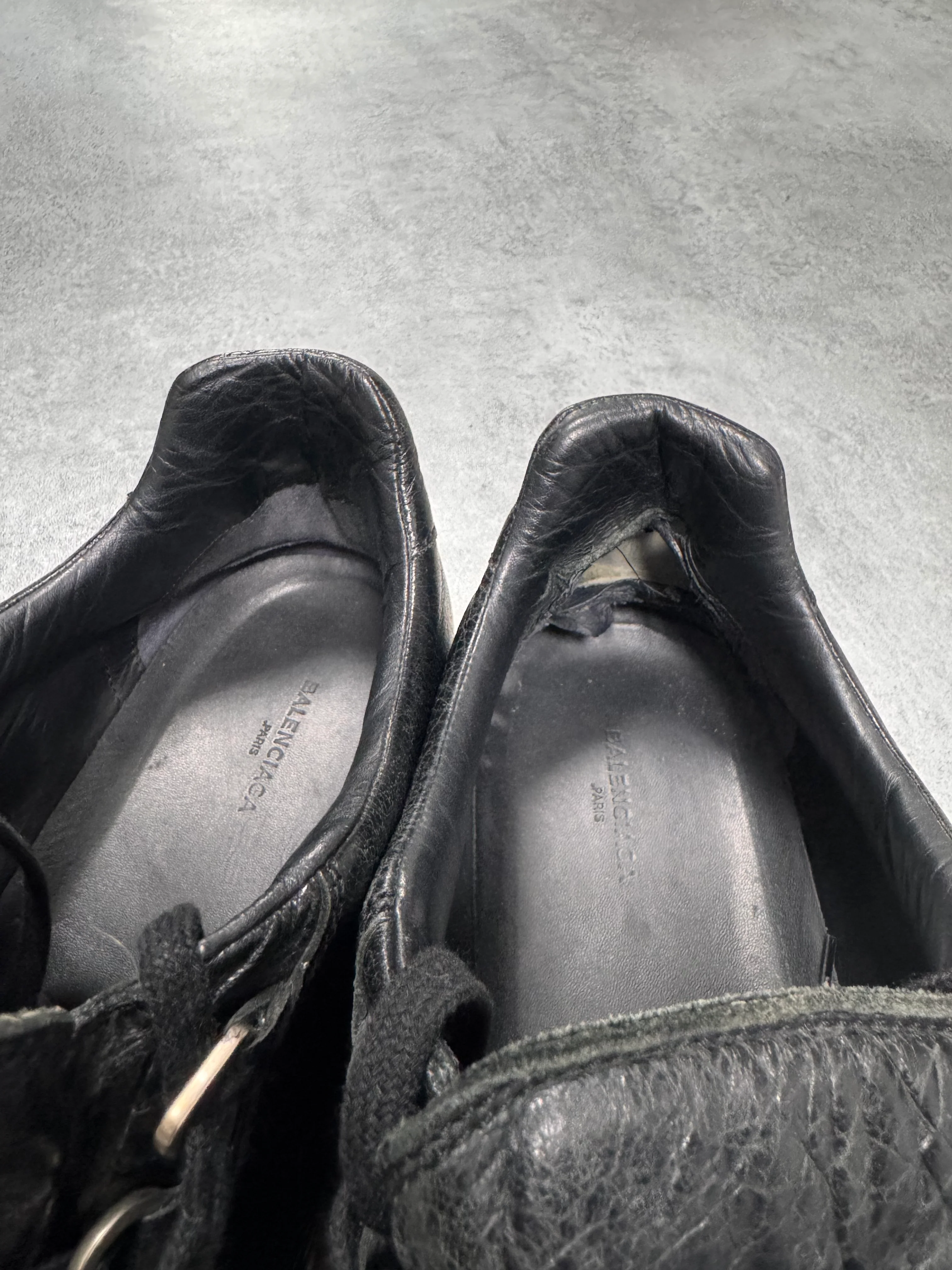 Balenciaga Arena Low Black Cracked Leather Sneakers - Image 7