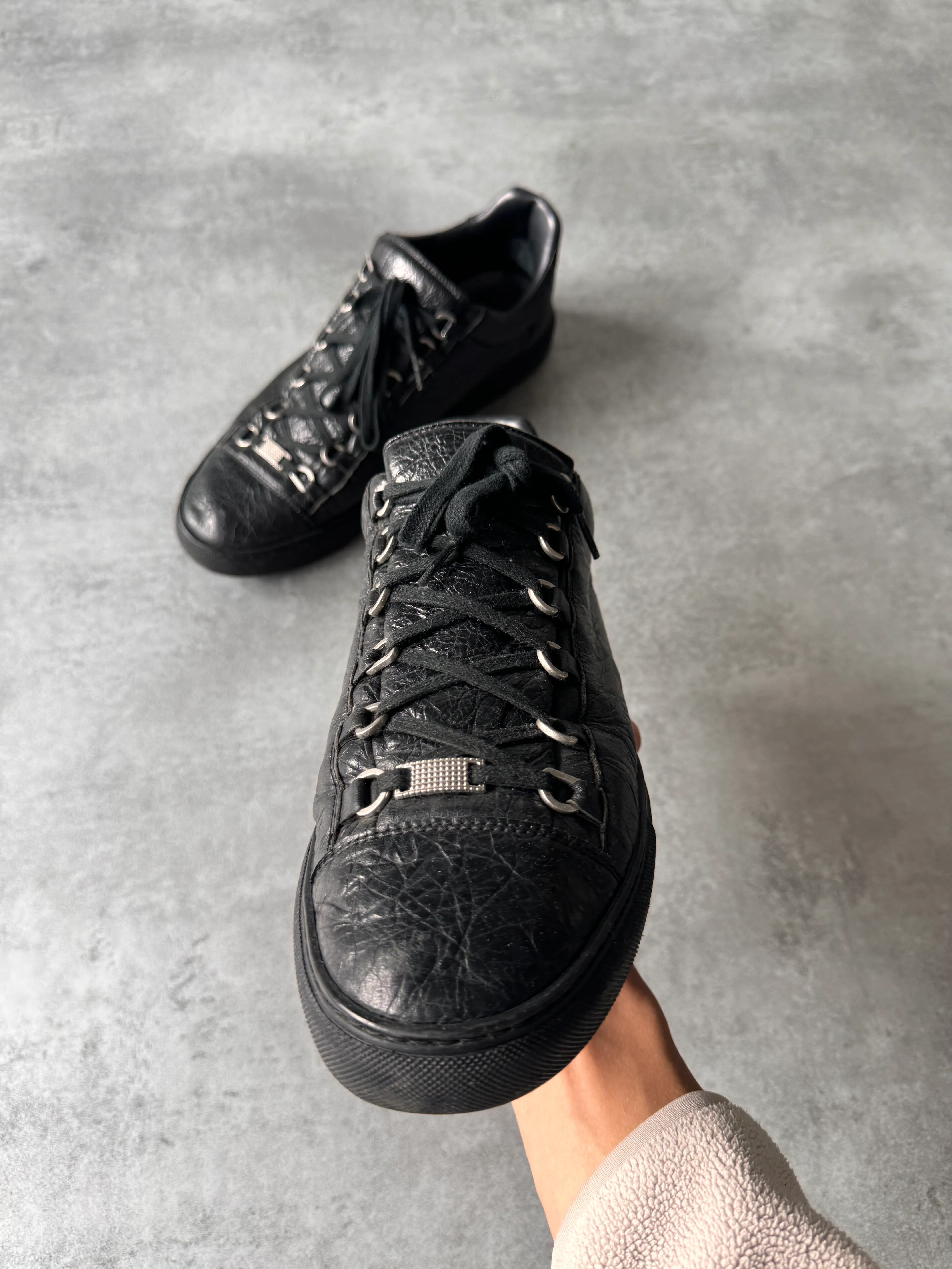 Balenciaga Arena Low Black Cracked Leather Sneakers - Image 4